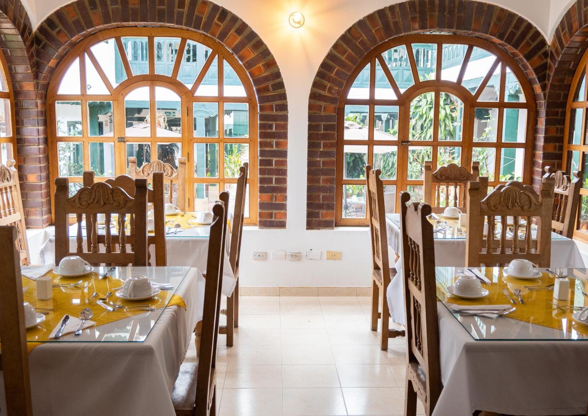 Hotel Beth Sarim บียาเดเลย์บา ภายนอก รูปภาพ
